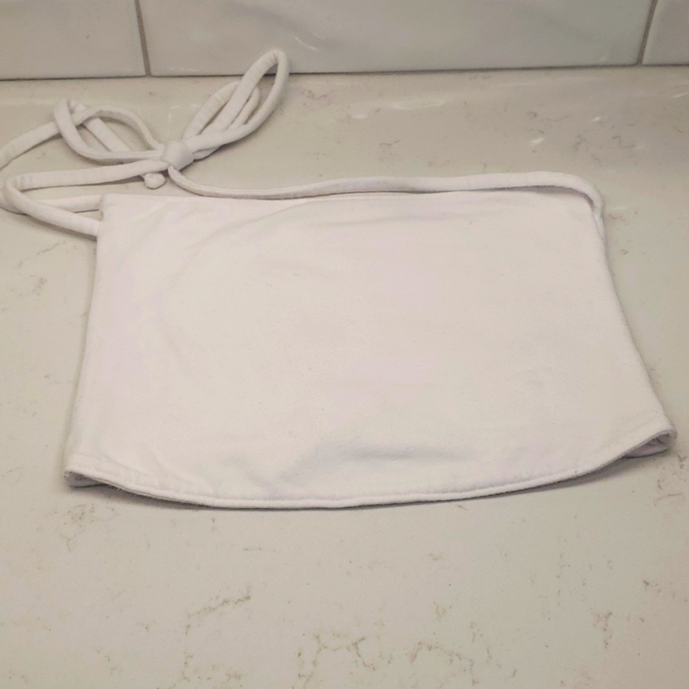 Hollister sz XS white halter top.